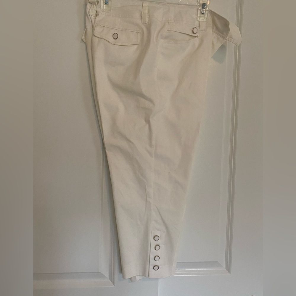 Women's Capris NWOT
